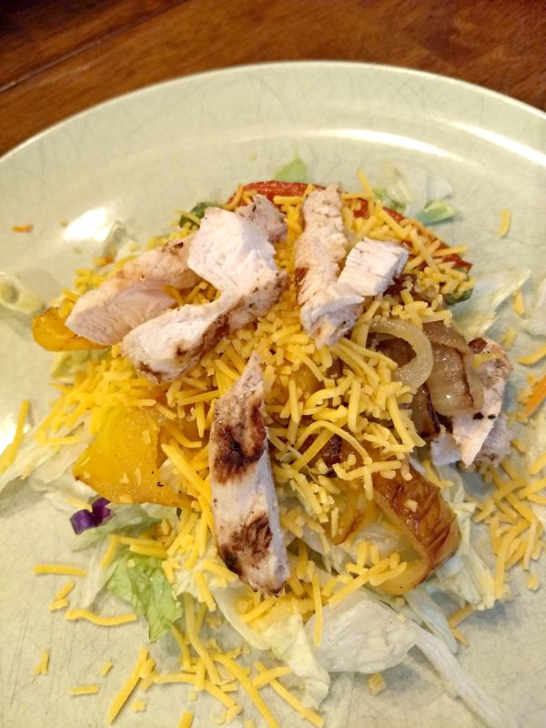 chicken fajita salad