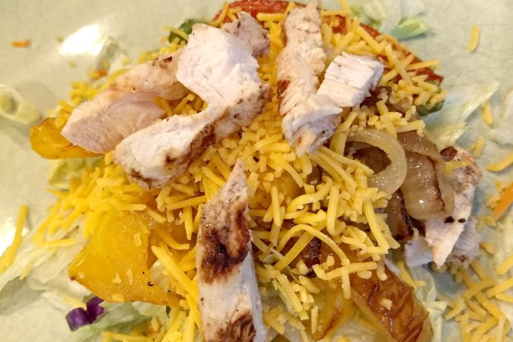 chicken fajita salad